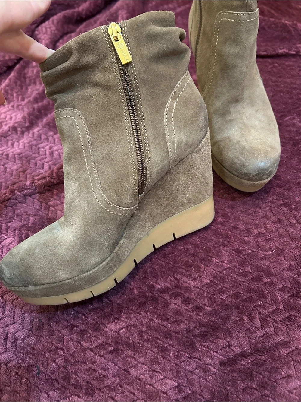 Isola Wedge Ankle Boot - Taupe Suede